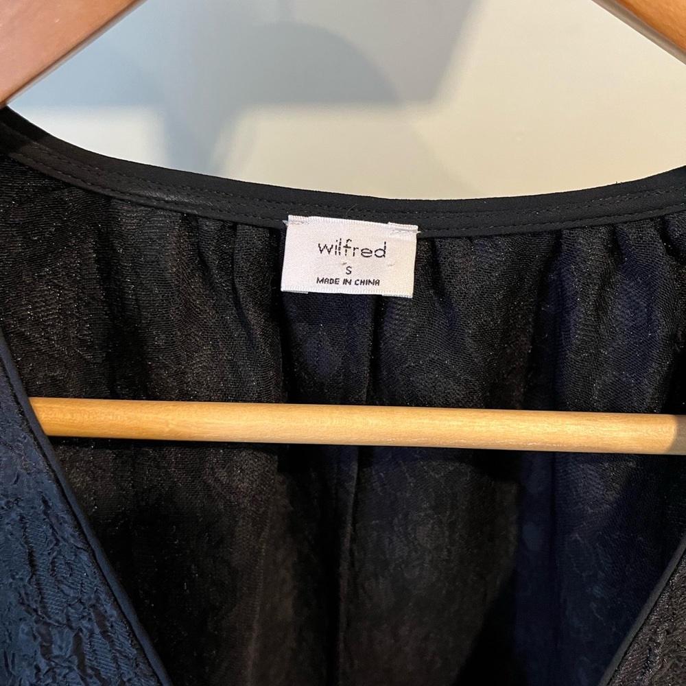 Aritzia Black Textured Blouse - Picture 3 of 4